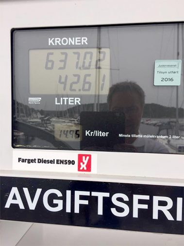 – Prisnivået på sjøen er veldig varierende, prisene svinger veldig fra dag til dag og fra marina til marina, sier båteier Yngve Thorvaldsen til Dinero.no.